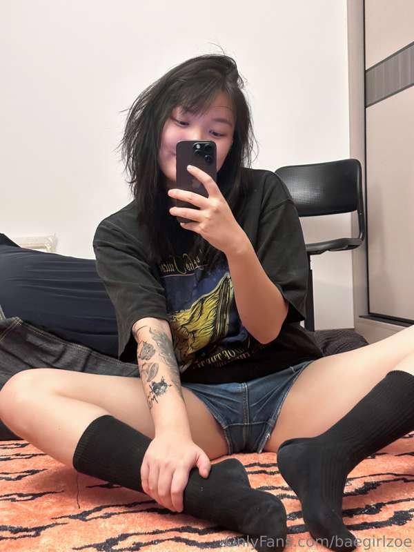 baegirlzoe image #0