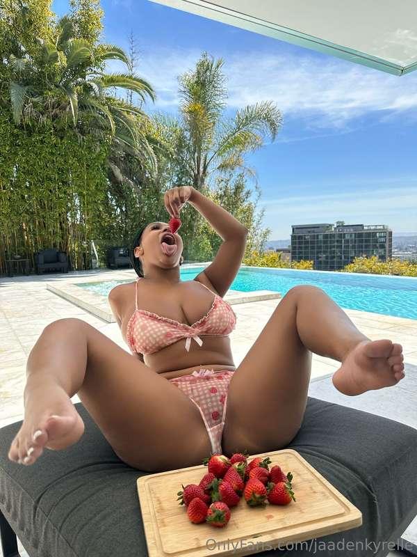 Did I make you hard? 👅🍓