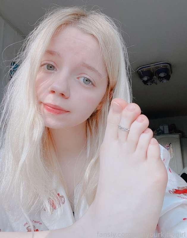 iamyourkittygirl image #2
