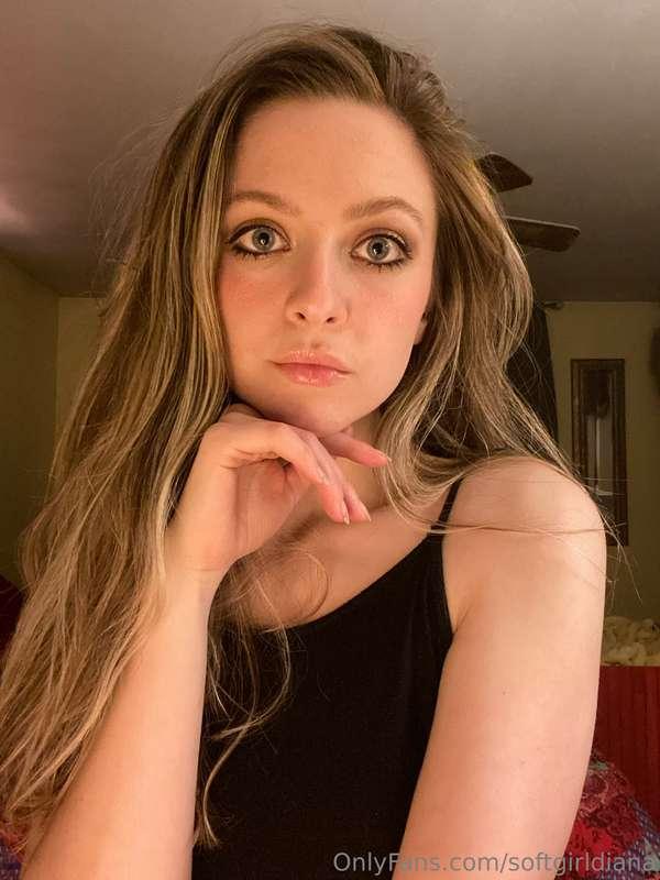 It’s time to start another “From the Archive” photo set! The..