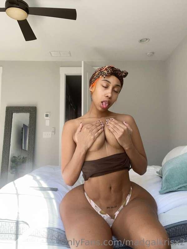 good morning, say it back! 🥰