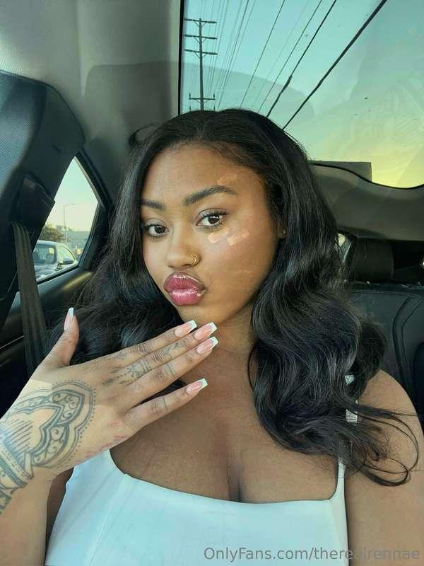 do you have any goals this month? 💗because mine is making yo..