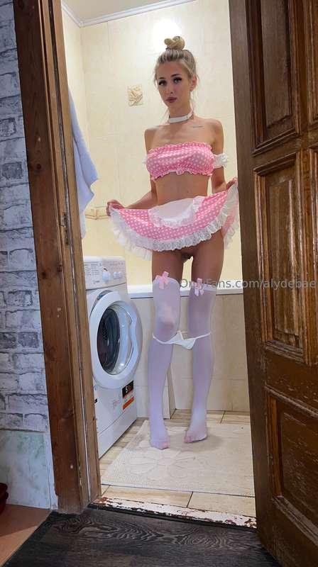 alydebae image #0