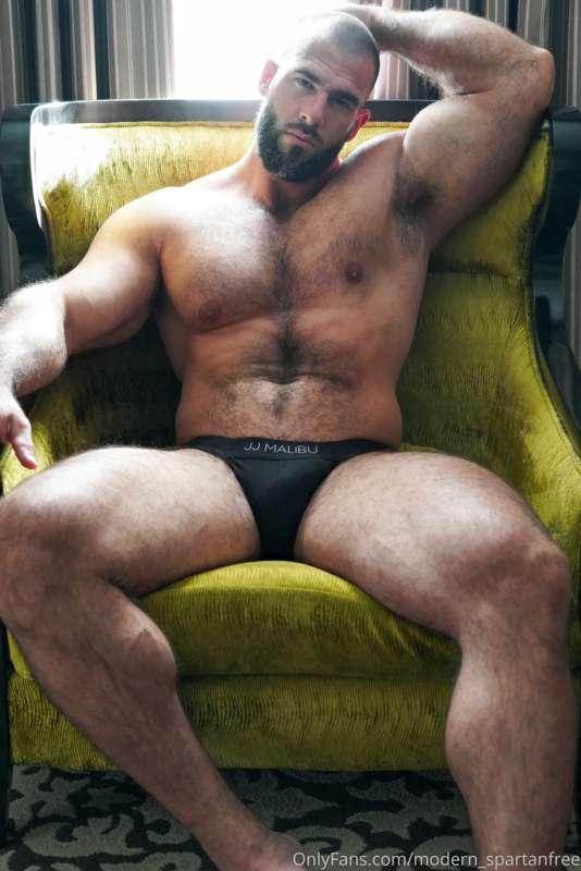 LA photoshoot, new place and Halloween content oh my!😈 @mode..