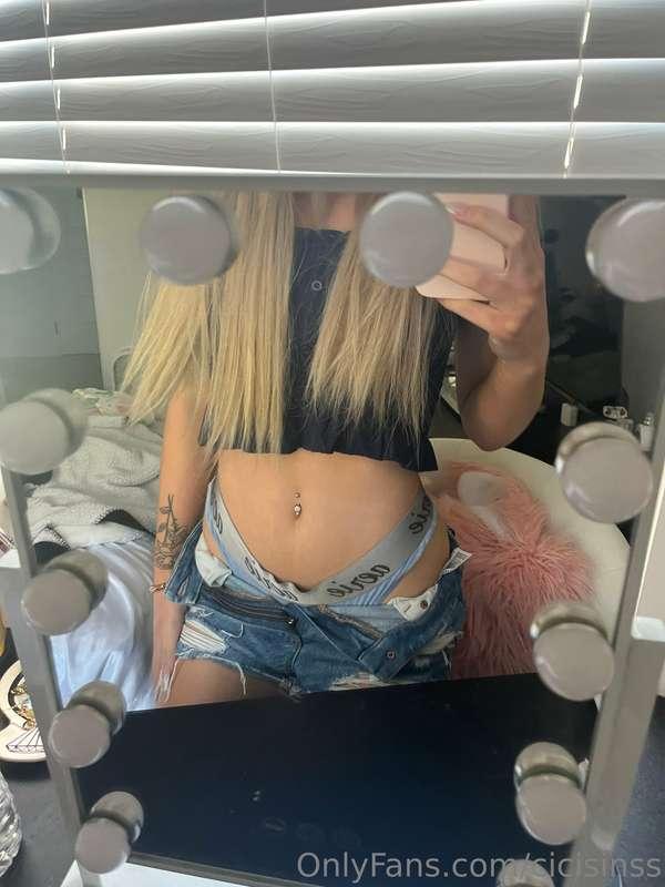 whale tail season