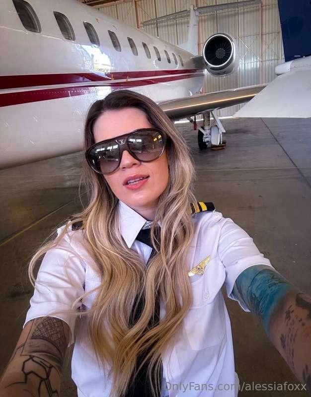 ** ✈️ This hot pilot👩🏼‍✈️is ready to taken off! 
Jump on boa..