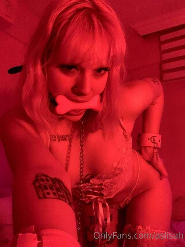 kilidi aç ve aynadaki yansımasına bak senin için hazırım 🍑👄💖