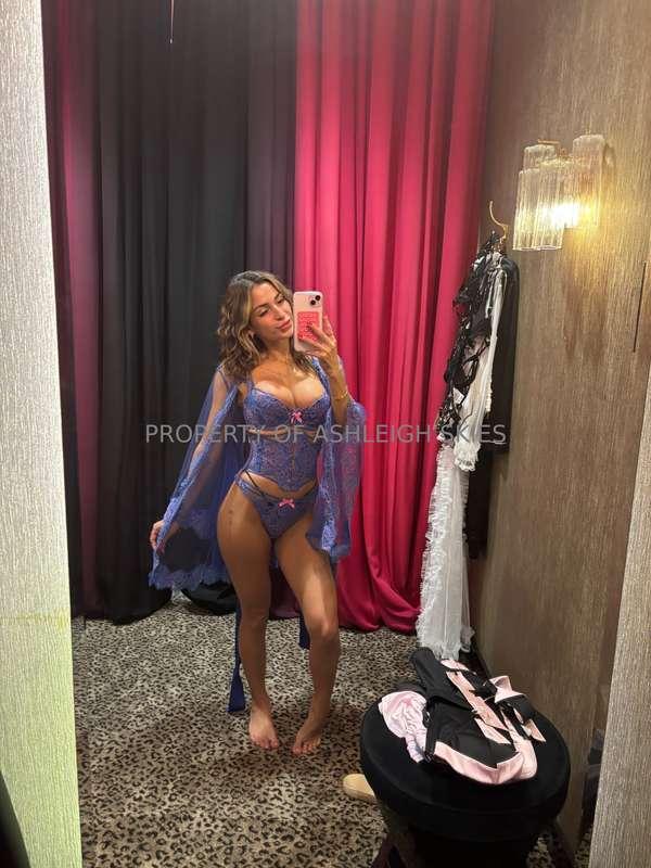 Do you like my new lingerie? Rate it 1-10 💜 