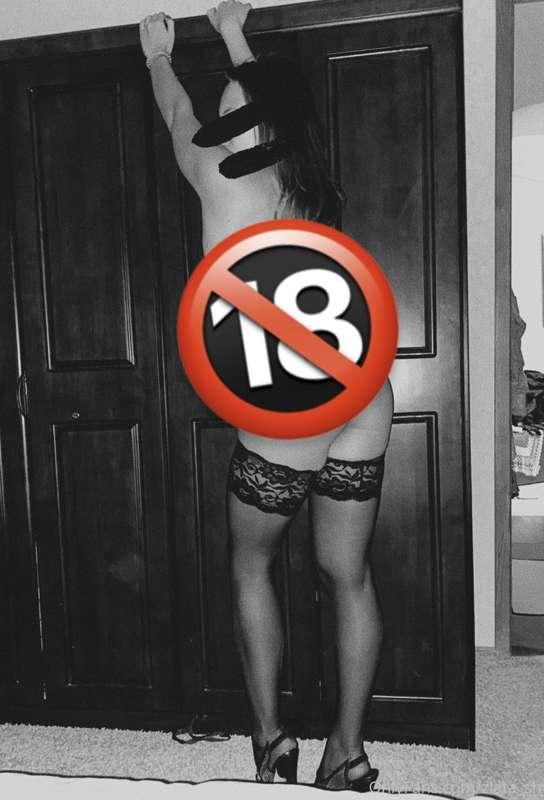 Check your private messages to see it 🔞 or just send me a ti..