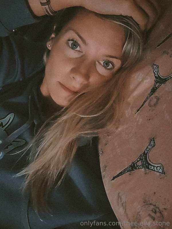 Rough day. Goodnight Gentlemen 💋