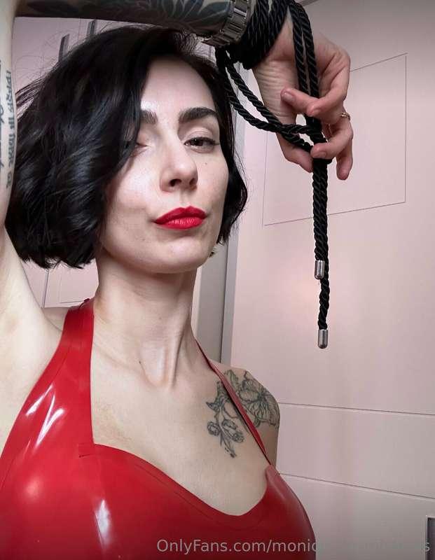 Tell me, darling 👠👠What sounds drive you wild?