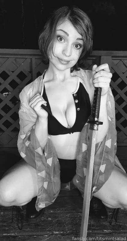 Will you be my samurai, my protector? 🤺⚔️

#fyp #tits #cosplay #bikini #ass #robe #curvy #sword #shorthair #titsmintsalad