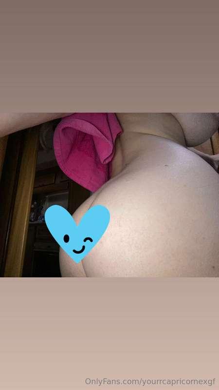 yourrcapricornexgf image #0