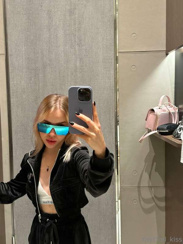 My new outfit for space flight ⭐️, on your rocket 🚀😏