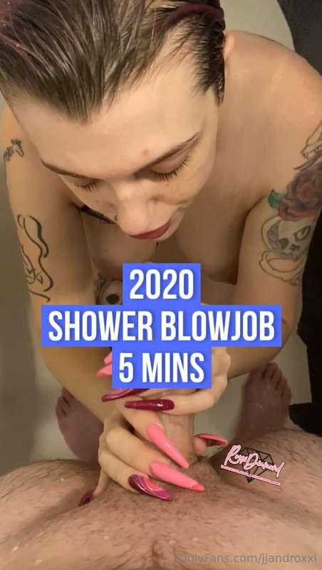 Roxxi gives the best head in the shower when my cock was jus..