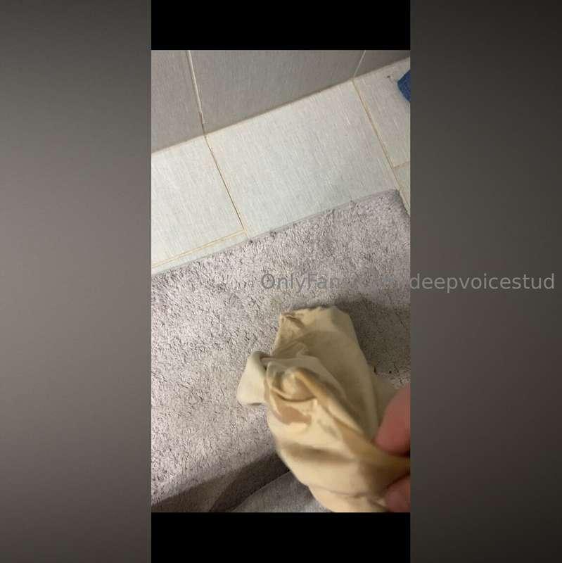 Made an absolute mess in a late night video… Lots of moaning..