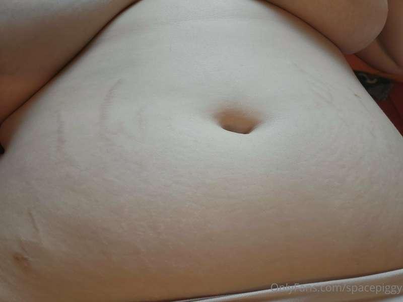 Cum on my tum

Main: @spacepiglet