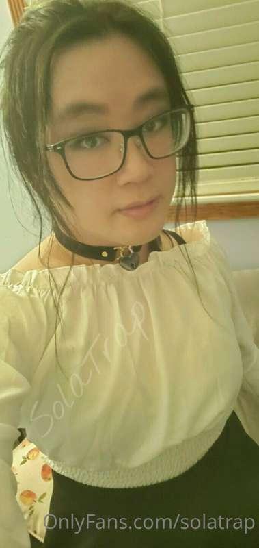 Happy new years 🥳

Hope you like my outfit 💜 😉

Bonus pics w..