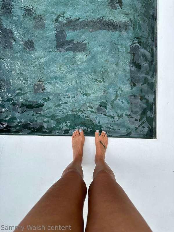 Villa vibes: part 1. Do you like pic 1 or 2 better?