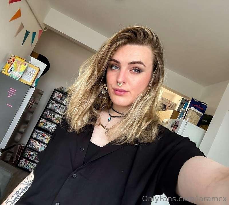 Hello baby 😘  Sorry I haven't posted in a while, I've got so..