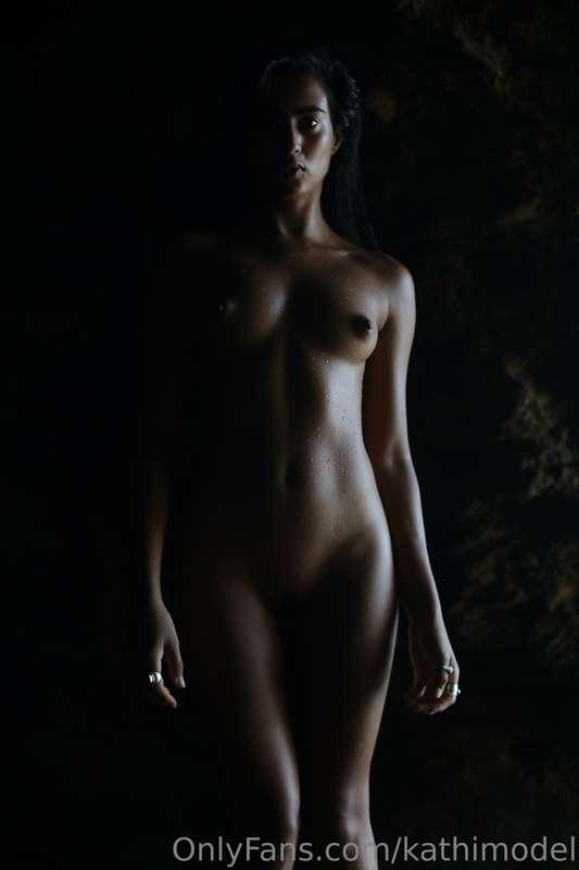 kathimodel main image
