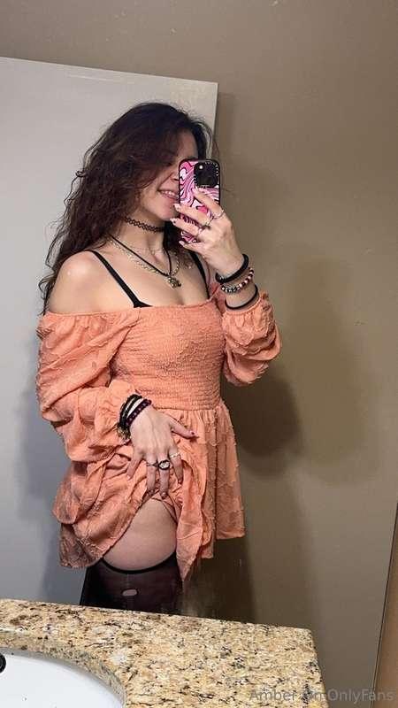 Like dresses? :)

🩷More here>  https://onlyfans.com/hotamber..