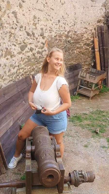 Some of you probably already know that in addition to hiking in the mountains, I also love visiting castles, especially medieval ones. Here while visiting one of them located in Lower Silesia and a small souvenir video for you ;-) Kisses   #polarainbow #tits #bigtits #hugetits #boobs #bigboobs #hugeboobs #bigareolas #ghostnipples #hugemilkers #largebreasts #breasts #busty #paletits #palegirl #cleavage #smile #nsfw #hot #sexy #slavicgirl  #thighs #thickthighs #thick #publicflashing #public #flashing #pawg #curvy