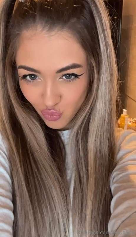 "A Sweet Kiss! 💋"