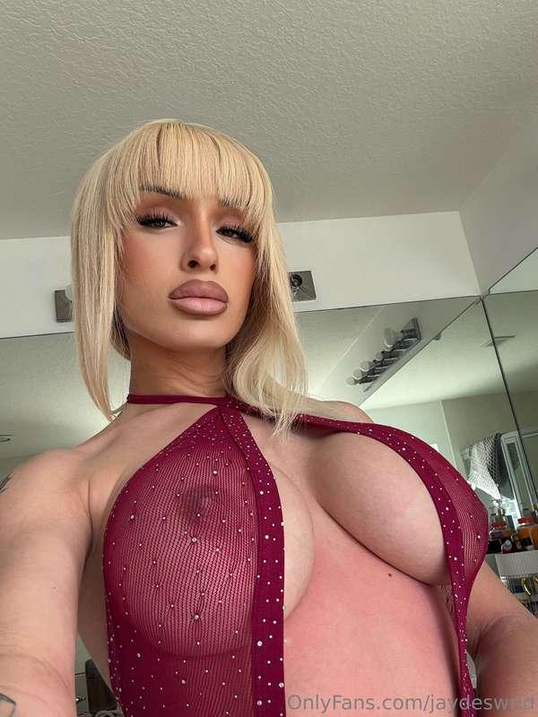 Sweet, but not too sweet... just the right amount of dangero..