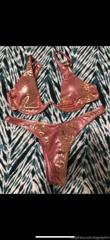 Hey baby’s if anyone is seriously interested this set is for..