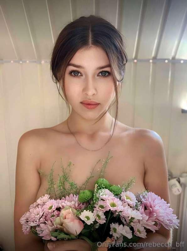 🟡Show me @viptatty how a good girl acts, Daddy🟡
Good girls l..