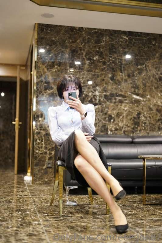 no photoshop 

May is very busy.. I'm sorry ^^
There are so ..