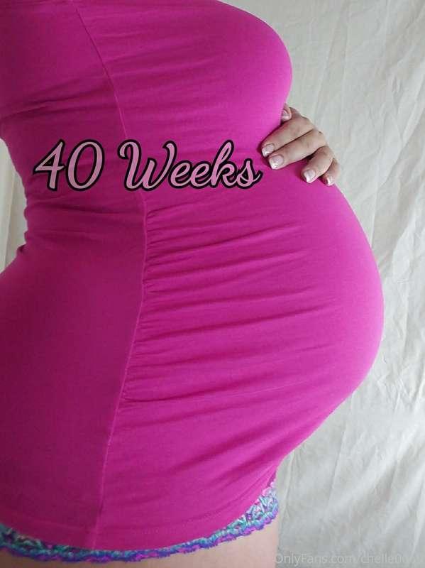 Its #ThrowbackThursday time! 40 weeks #pregnant in this one!..