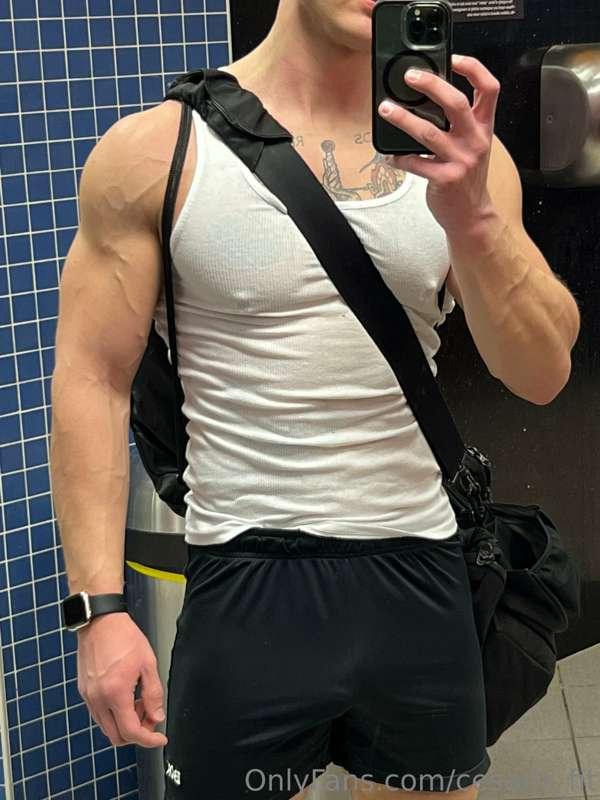 Who wants to get worked out? 😈