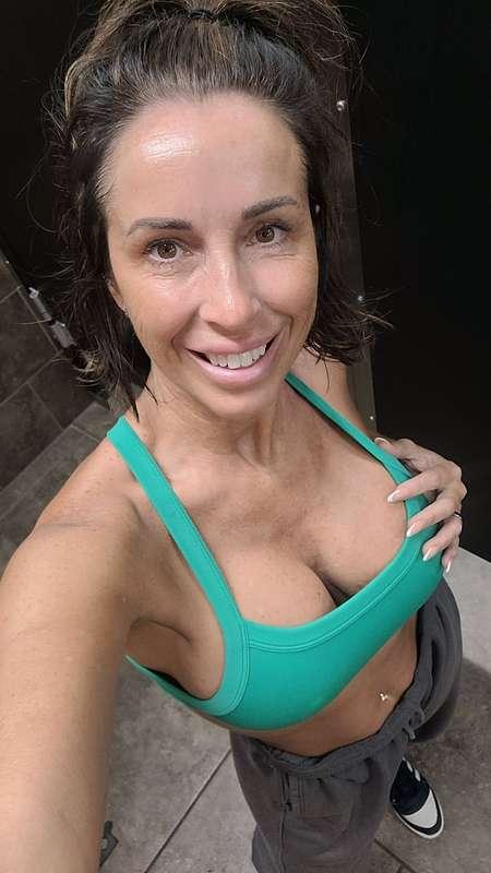 I need to cum 😩