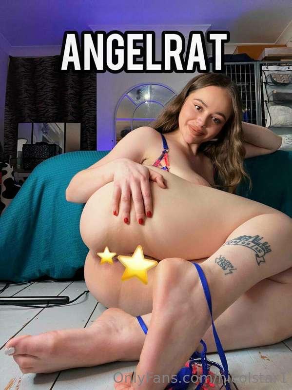 @AngelRat wants to show you her tight phat pussy in action!!..