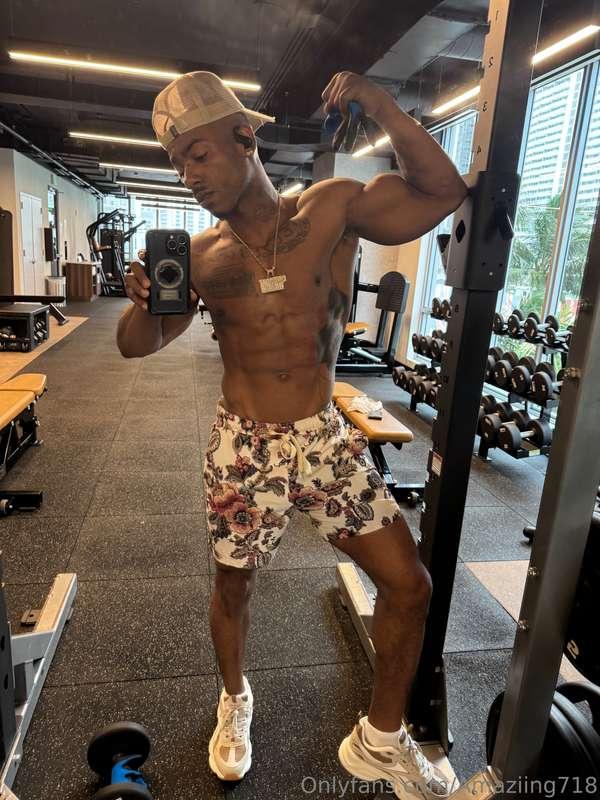 The only workout I'm missing is with you 😏💪