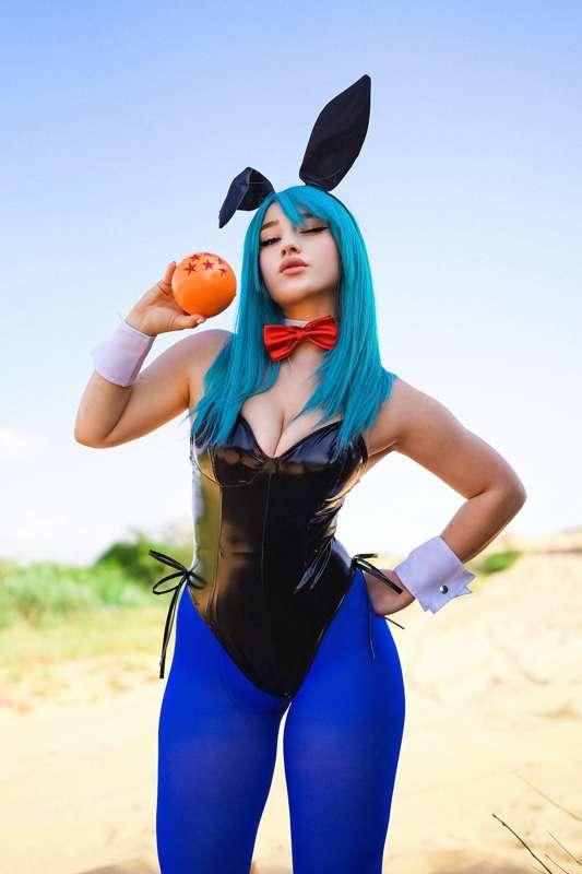Bunny Bulma 💙 let’s binge watch some DBZ? 🐉