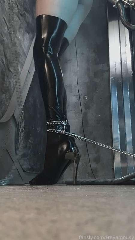 freyamousy image #3