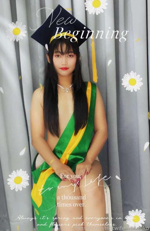 How is my graduation photos?
I got the mater degree of hotwife education 😜😜😜 so I am a professional now😂😂
Do you have any advises or know somewhere that need my major? 🥰🥰🥰
#cute #asian #milf #petite #hotwife #swinger #cuckold #boss #employee #sex #makeout #missionary #bareback #stripping #cuminside #creampie #breeding #fyp #shower #naked 