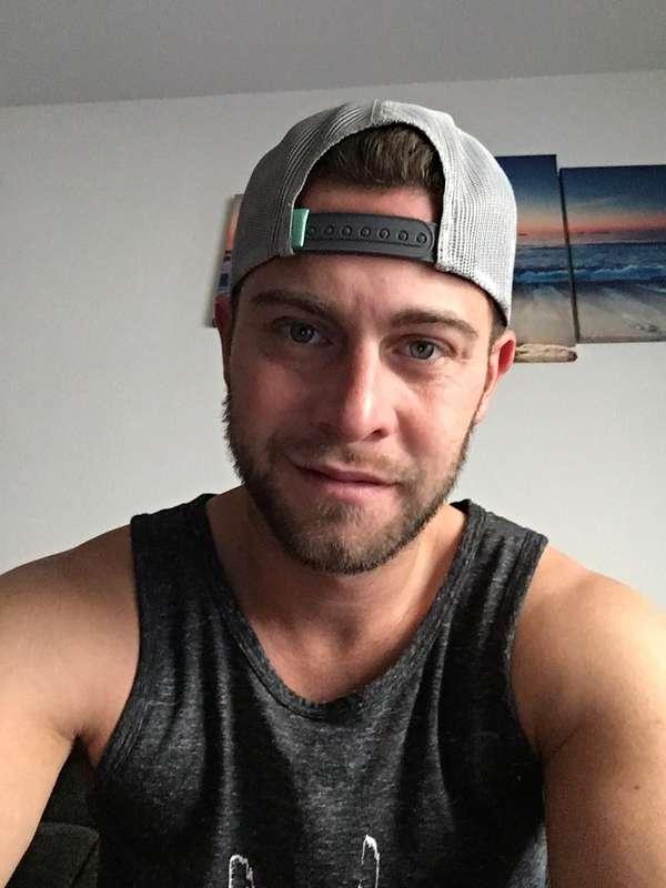 Hey! Tell me what you're thinking about right now in my DM!