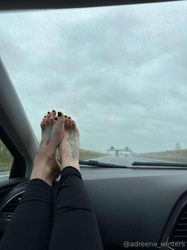 Imagine being sat in traffic, turning your head and seeing m..