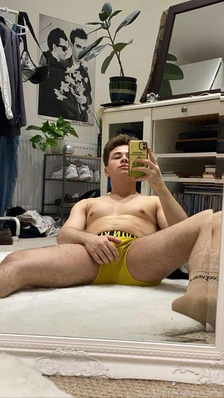 Feeling Horny 😈 who’s coming to rip off my tight yellow calv..