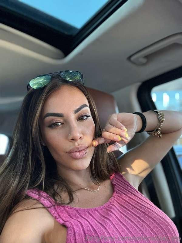 Focus on me 😘