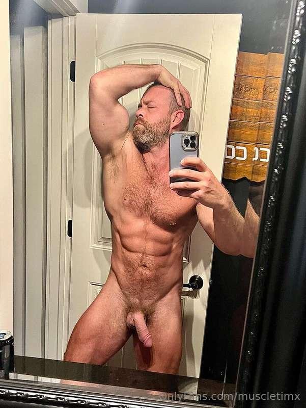 I need to shower. Tip if you wanna smell