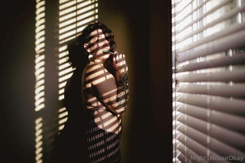 Wanna taste my lollipop? 🍭💋