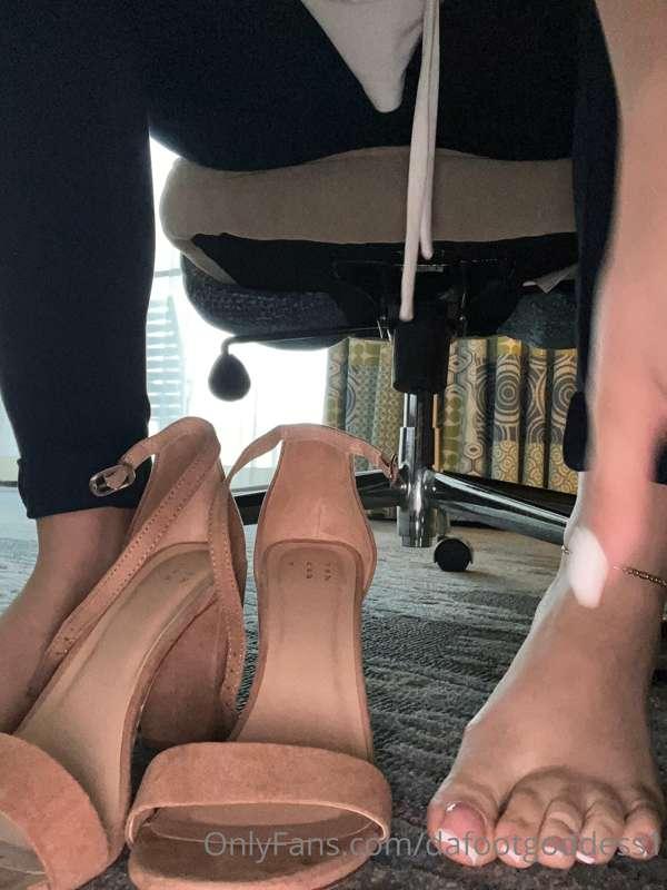 getting ready for work😆