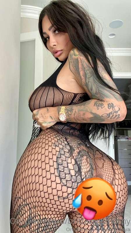 ### GOT FUCKED IN MY FISHNETS 🥵  this pussy was feeling negl..