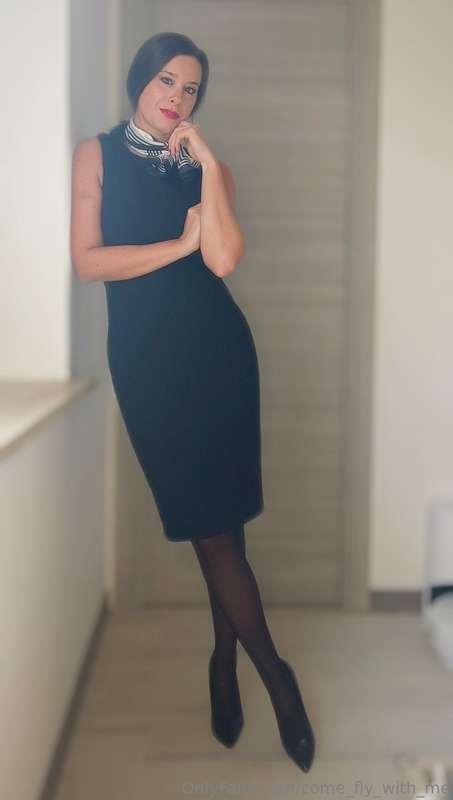 Who knows what a flight attendant wears under her clothes? 🫦..