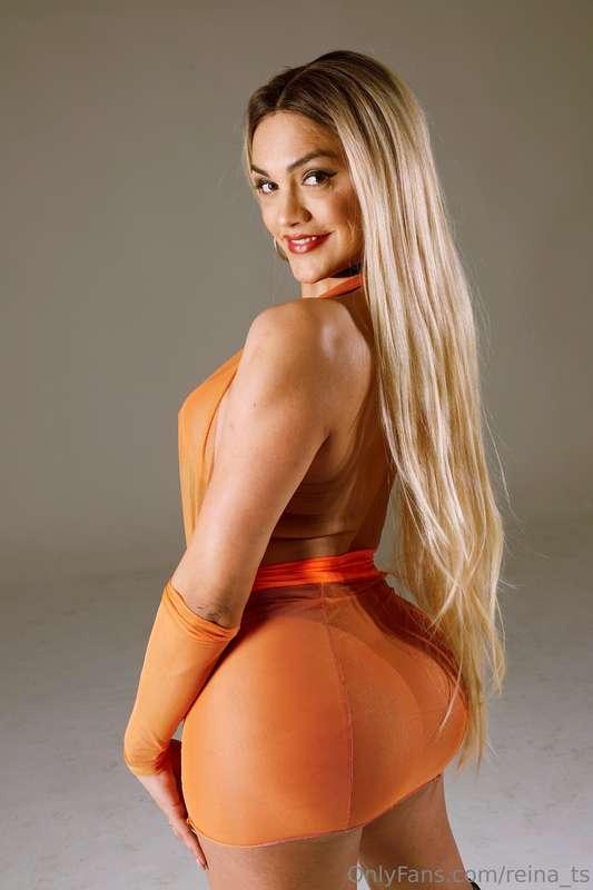 I see you watching... and I like it 🍊👀Tell me, what would yo..
